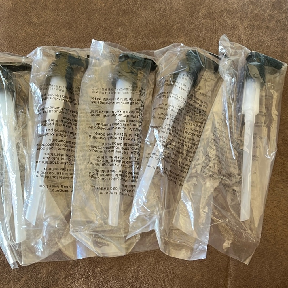Soap / shampoo pumps